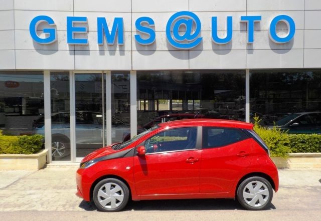 toyota aygo 1.0 vvt-i 69 cv 5 porte x-play tss retrocamera anno 2017