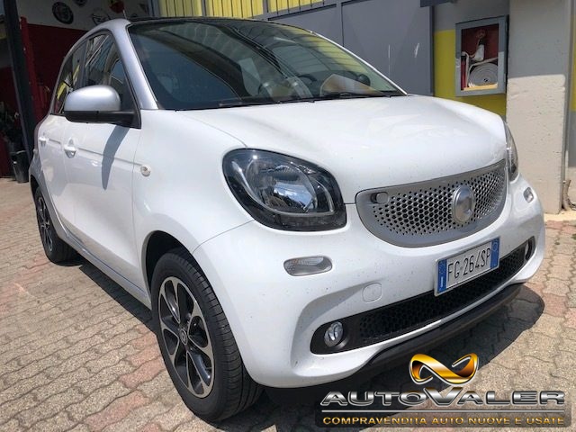 smart forfour 70 1.0 prime,cambio aut.5 porte,tetto pa. anno 2016