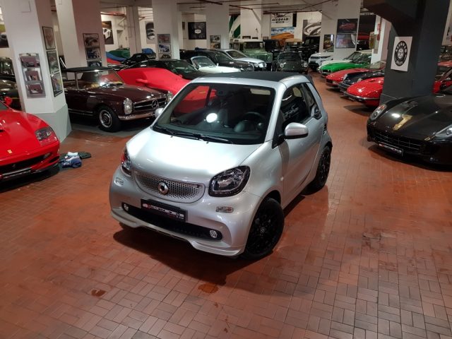 smart fortwo 70 1.0 twinamic cabrio superpassion come nuova anno 2019