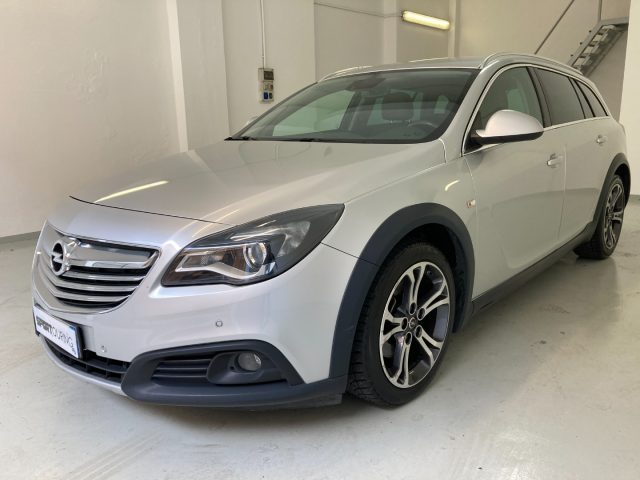 opel insignia 2.0 cdti sports tourer aut. cosmo iva esposta anno 2015