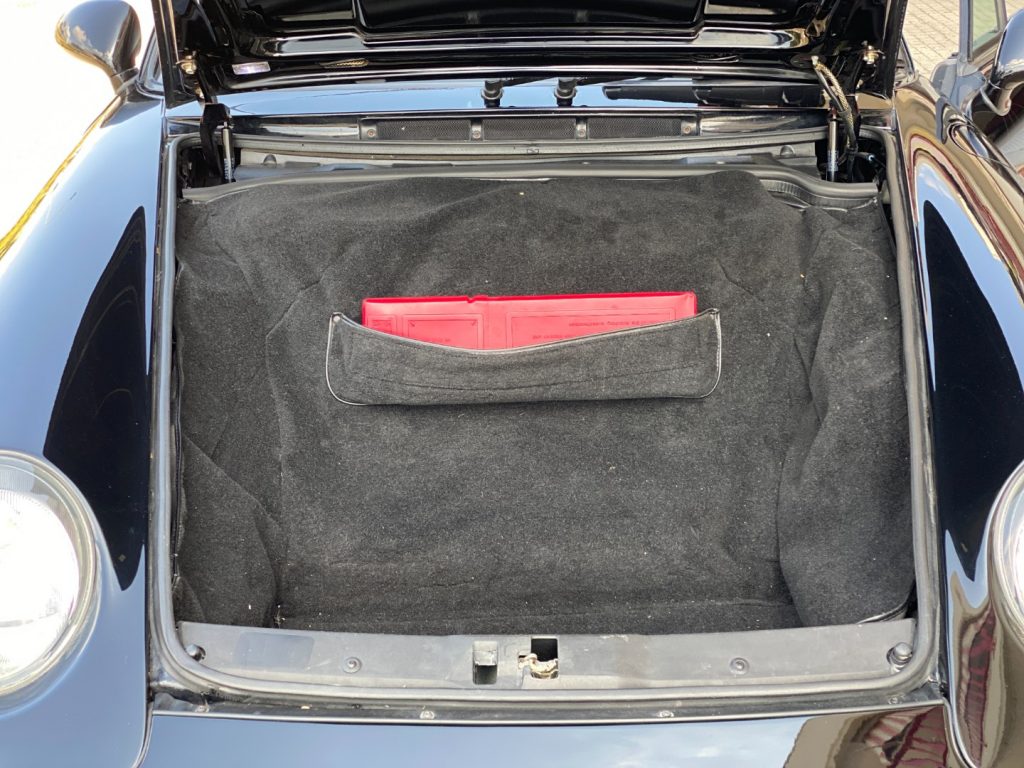 PORSCHE 993 Carrera 4 Coupé - Service Book Porsche - ASI - 24