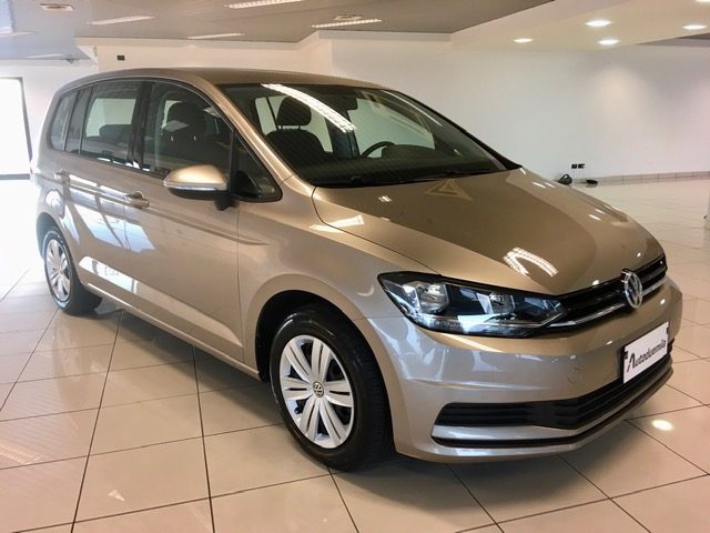 volkswagen touran 1.2 tsi trendline 7 posti km 8349 !! anno 2018