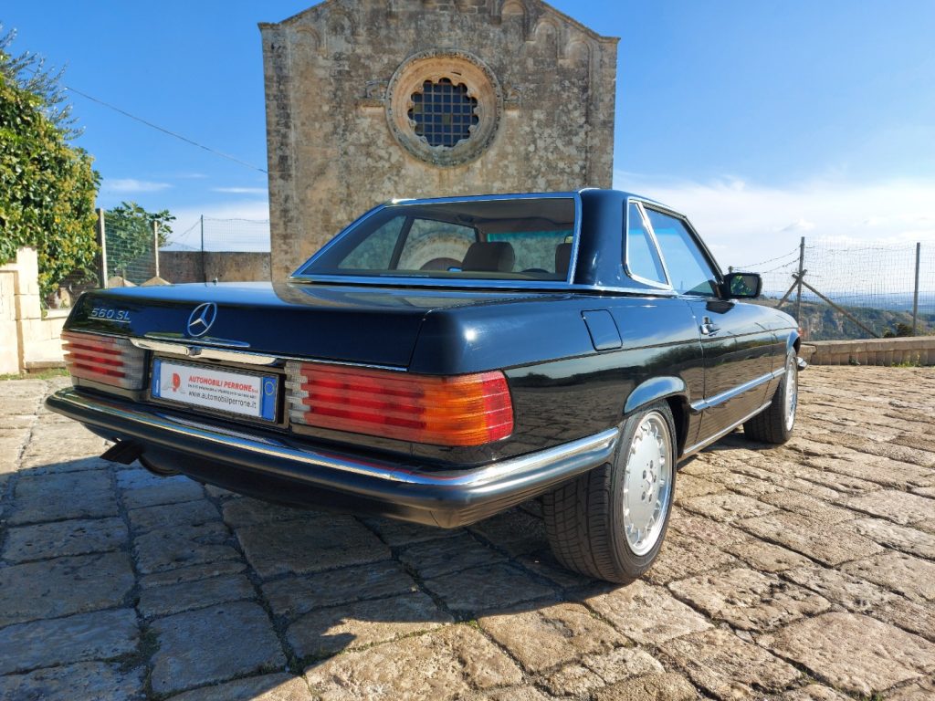 MERCEDES-BENZ SL 560 Interamente restaurata - 33