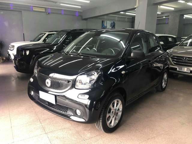 smart forfour passion edition 1.0 benz 70cv-apri foto vari colo anno 2019