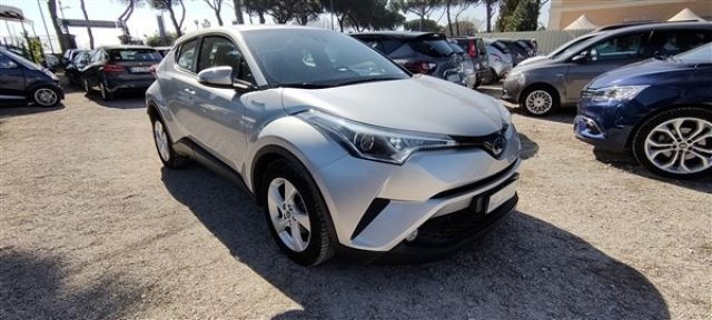 toyota c-hr 1.8hybrid e-cvt business .. anno 2017