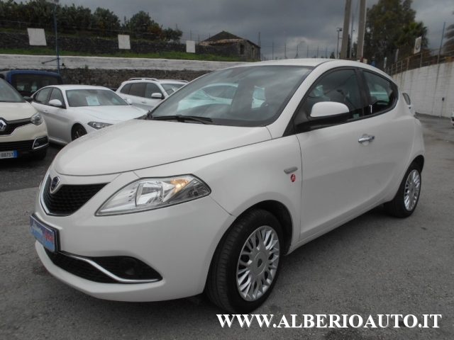 lancia ypsilon 1.3 mjt 16v 95 cv 5 porte s&s gold km certificati anno 2016