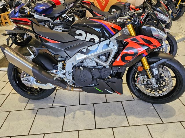 APRILIA Tuono V4 R Nero pastello