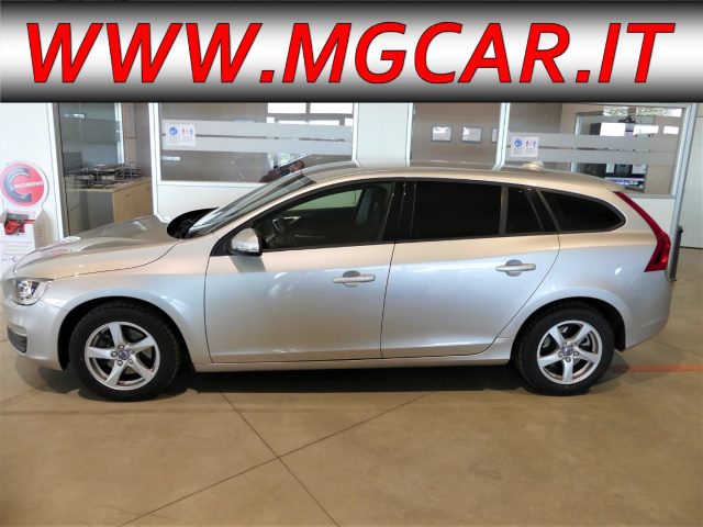 volvo v60 d2 business 120cv-navi-tel-cruise-pdc-clima 2 zone anno 2017