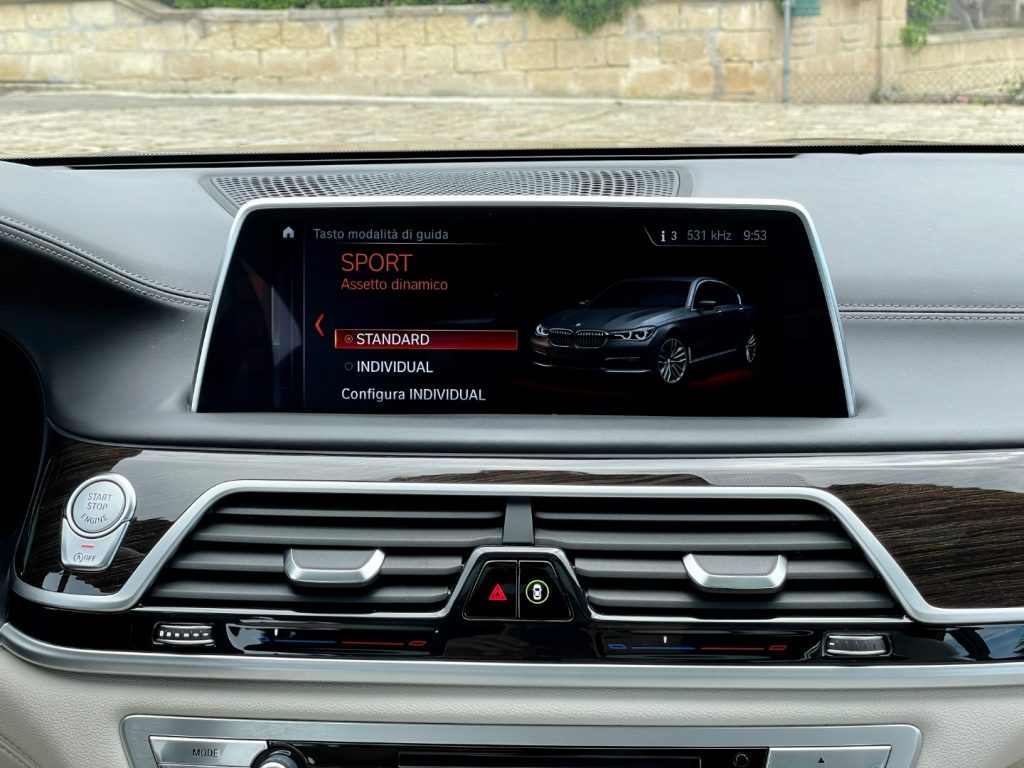 BMW 730 d 265cv XDrive Eccelsa (Tetto/ParkAss./Navi/Retro) - 37