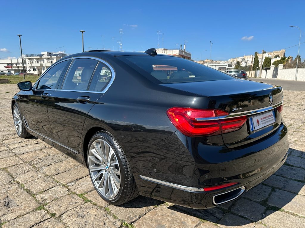 BMW 730 d 265cv XDrive Eccelsa (Tetto/ParkAss./Navi/Retro) - 16