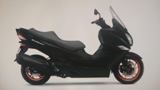SUZUKI Burgman AN 400 Argento pastello