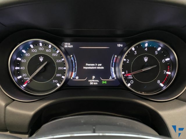 Maserati Ghibli benzina/elettrica - dettaglio 16
