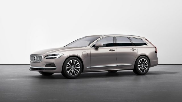 Auto nuova VOLVO V90 T6 AWD Recharge Plug-in Hybrid Core Aut. - MY23 ...