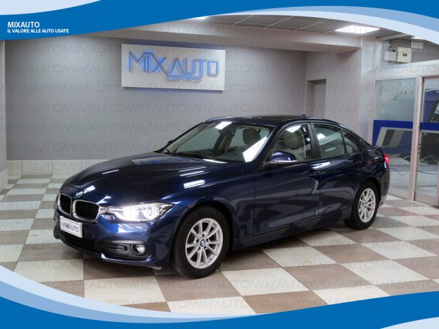 BMW 320 Blu metallizzato