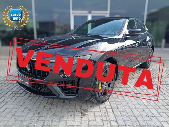 MASERATI Levante Nero metallizzato