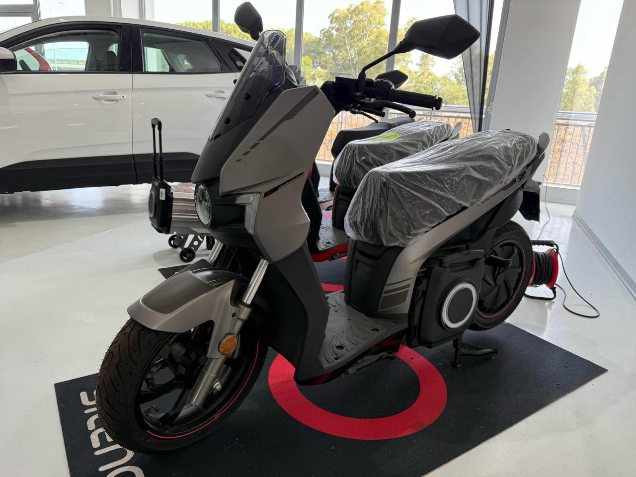 SILENCE S01 +PLUS e-scooter 125 - 2