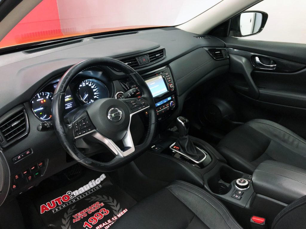 NISSAN X-Trail 2.0 DCI 4WD N-CONNECTA - 19