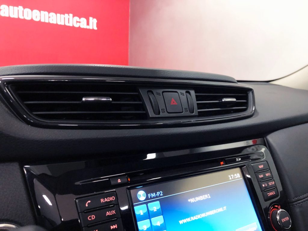 NISSAN X-Trail 2.0 DCI 4WD N-CONNECTA - 23