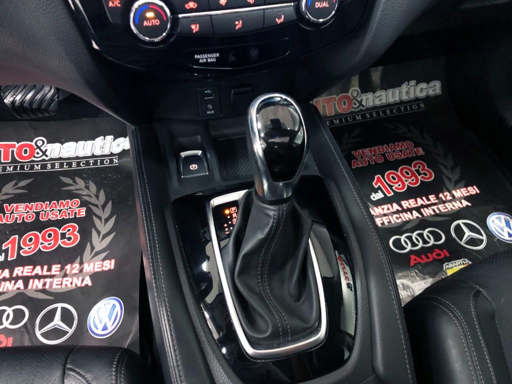 NISSAN X-Trail 2.0 DCI 4WD N-CONNECTA - 27