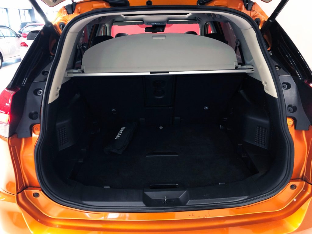 NISSAN X-Trail 2.0 DCI 4WD N-CONNECTA - 29