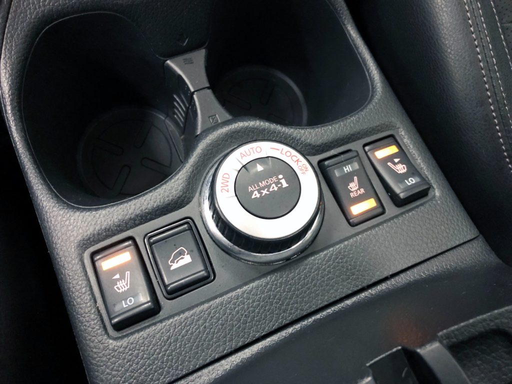 NISSAN X-Trail 2.0 DCI 4WD N-CONNECTA - 52