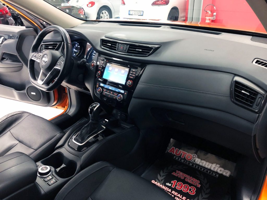 NISSAN X-Trail 2.0 DCI 4WD N-CONNECTA - 55