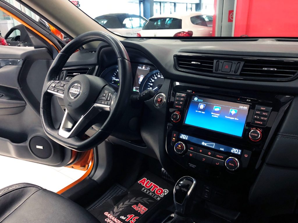 NISSAN X-Trail 2.0 DCI 4WD N-CONNECTA - 56