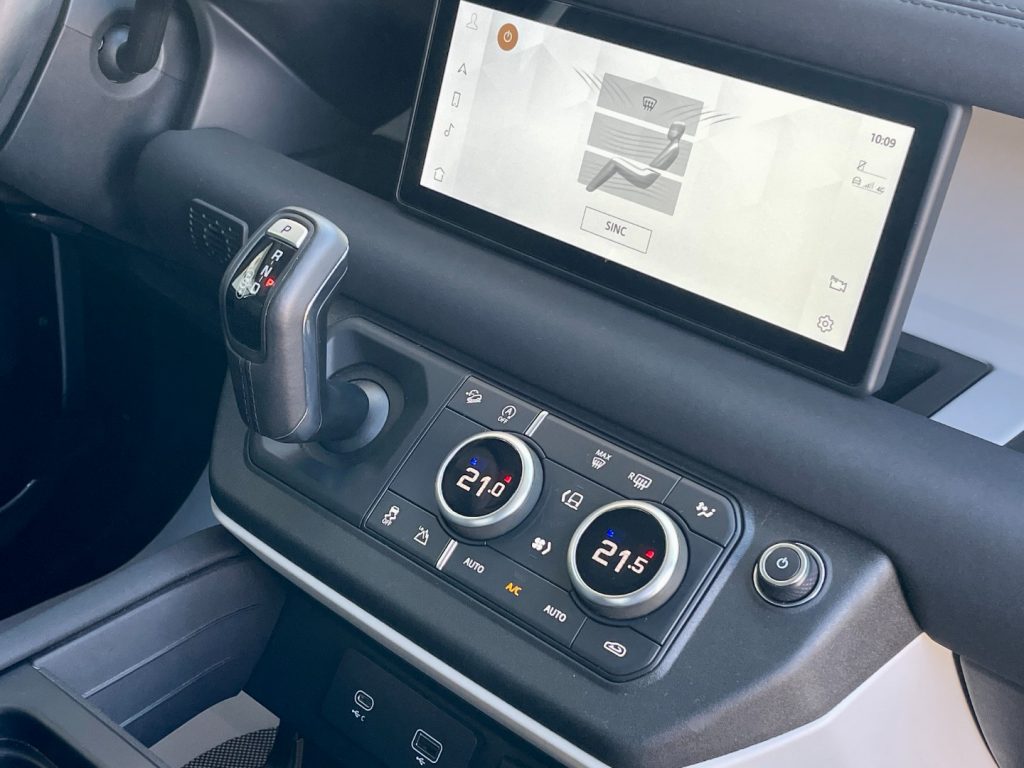 LAND ROVER Defender 90 3.0D I6 250cv MHEV AWD Auto S - 30