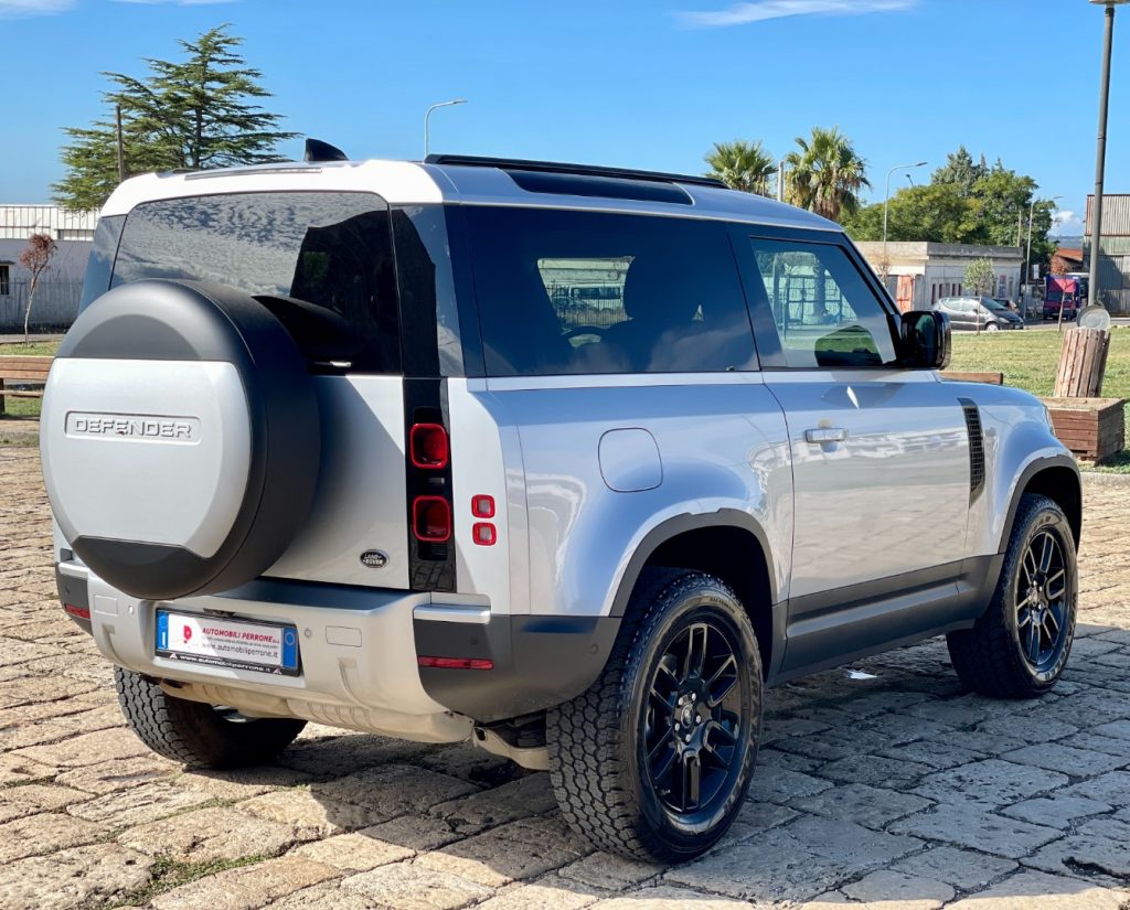LAND ROVER Defender 90 3.0D I6 250cv MHEV AWD Auto S - 14