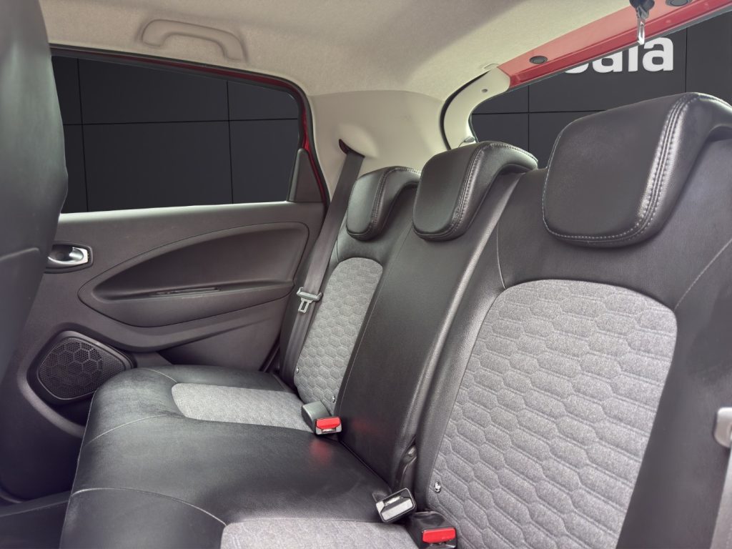 RENAULT ZOE Intens R135 - 13