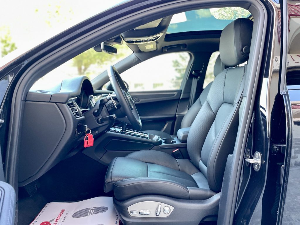 PORSCHE Macan 2.0i (Tetto/PASM/Sed.Vent./FULL-3.100 km) - 6