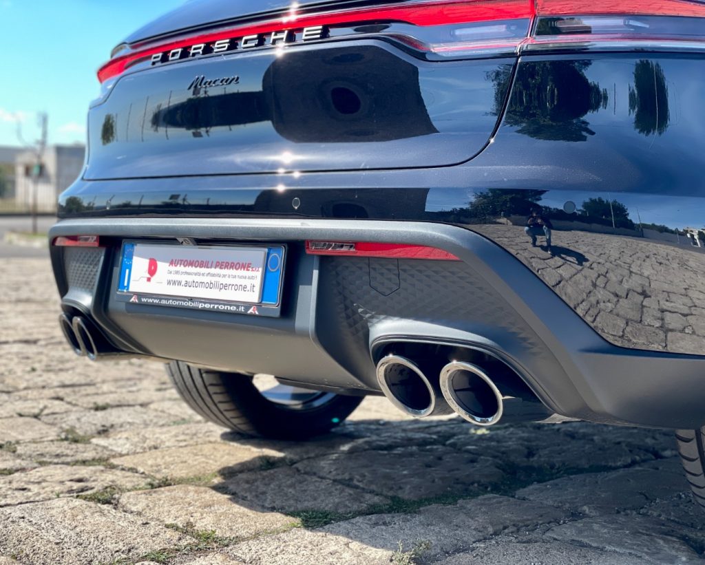 PORSCHE Macan 2.0i (Tetto/PASM/Sed.Vent./FULL-3.100 km) - 16