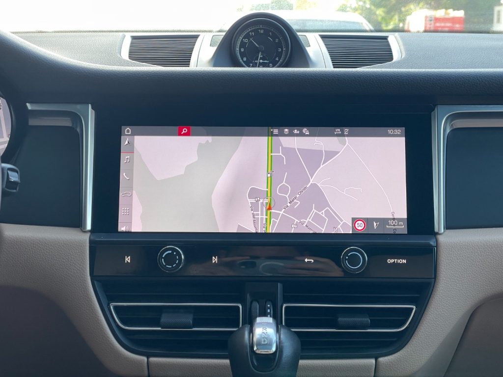 PORSCHE Macan 2.0 265cv (TETTO/PELLE BEIGE/SED.VENT./PDLSPlus) - 25