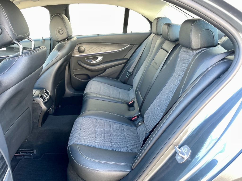 MERCEDES-BENZ E 220 d Sport (Virtual/Navi/Retro/LED) - 24