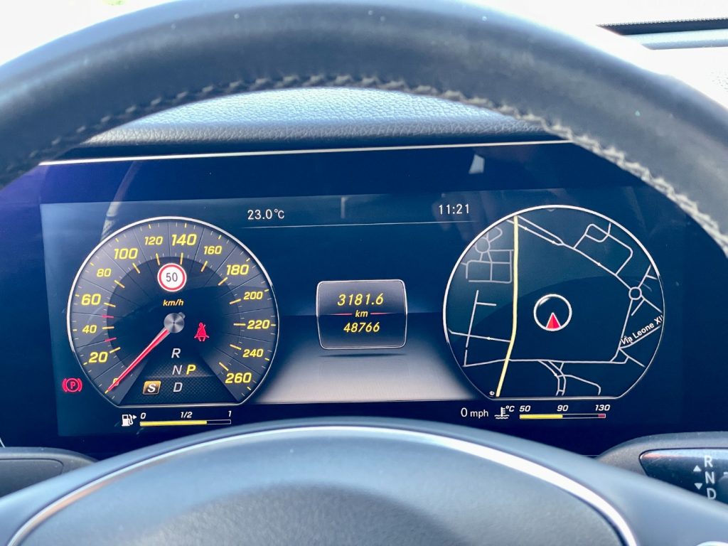 MERCEDES-BENZ E 220 d Sport (Virtual/Navi/Retro/LED) - 34