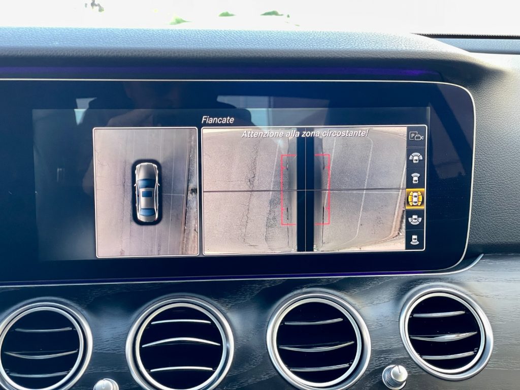 MERCEDES-BENZ E 220 d Sport (Virtual/Navi/Retro/LED) - 43