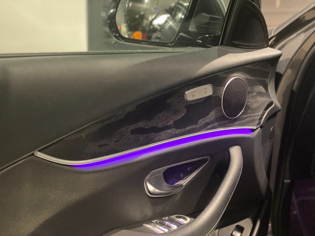 MERCEDES-BENZ E 220 d Sport (Virtual/Navi/Retro/LED) - 31