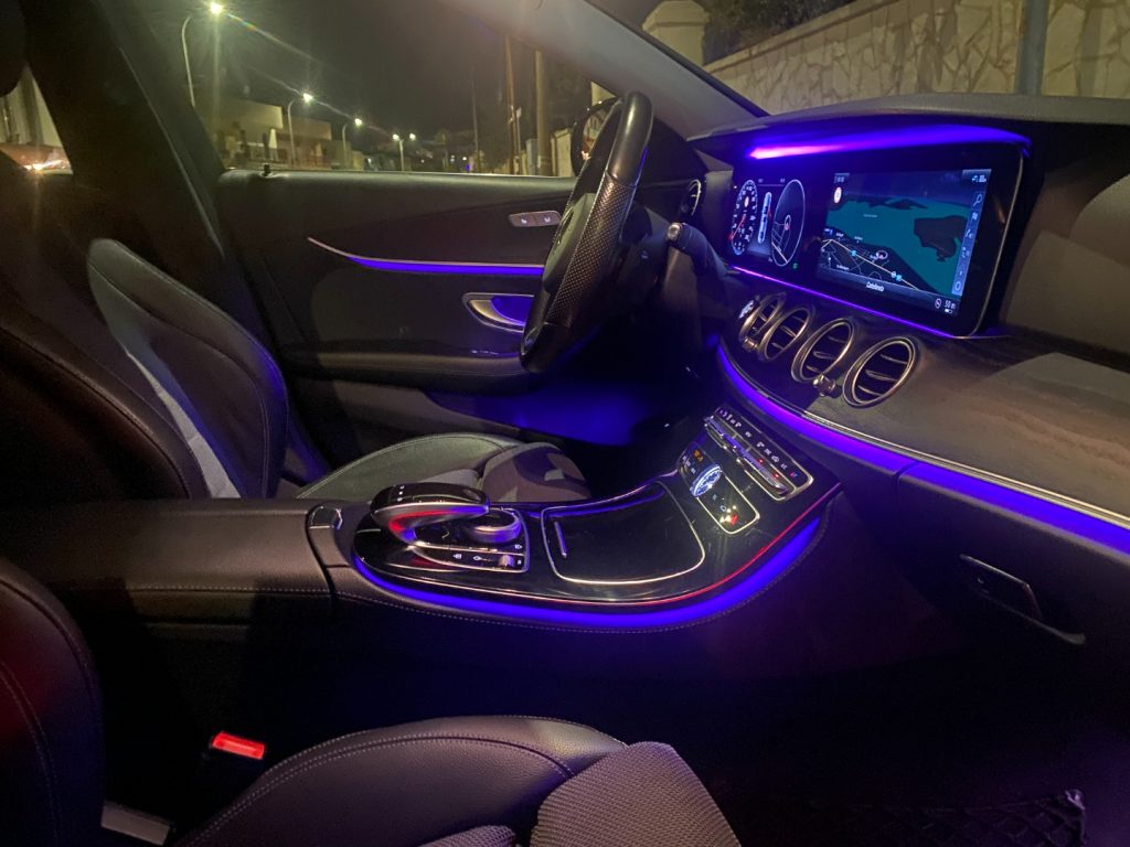 MERCEDES-BENZ E 220 d Sport (Virtual/Navi/Retro/LED) - 33