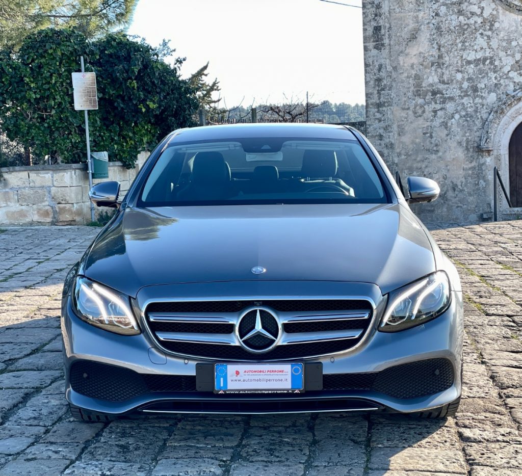 MERCEDES-BENZ E 220 d Sport (Virtual/Navi/Retro/LED) - 16