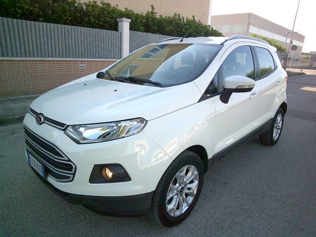 FORD EcoSport Bianco pastello