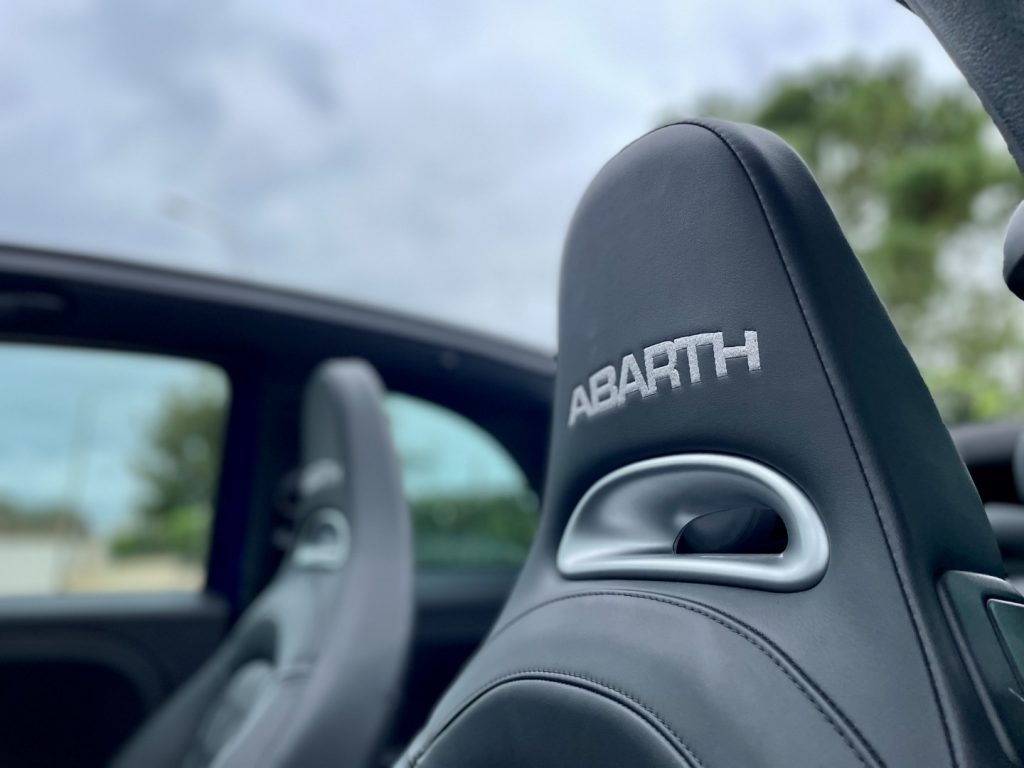 ABARTH 595 C 1.4 Turbo T-Jet 165cv Turismo - FULL - 9