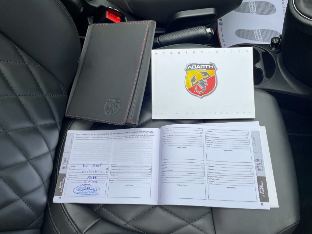 ABARTH 595 C 1.4 Turbo T-Jet 165cv Turismo - FULL - 12
