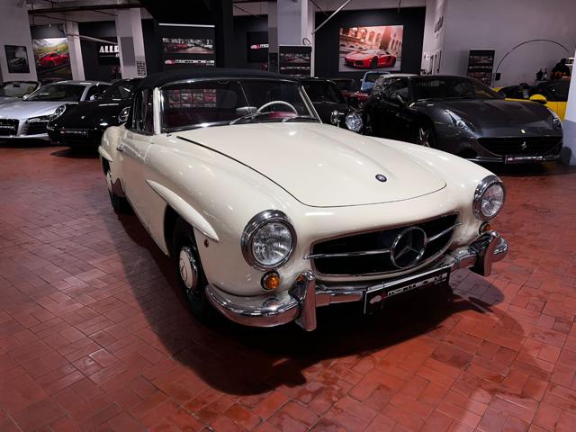 MERCEDES-BENZ 190 Crema pastello