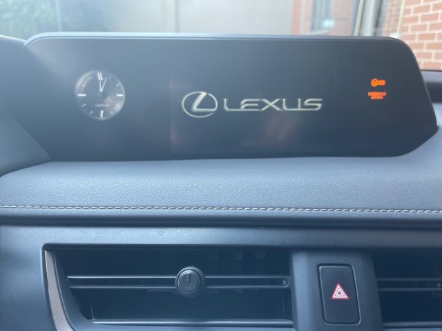 LEXUS UX Full Electric UX Hybrid 4WD Executive