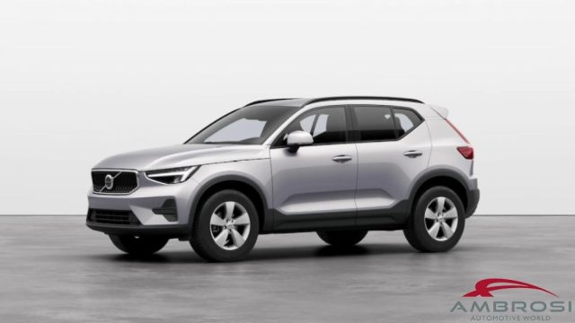 VOLVO XC40 Mild Hybrid B3 automatico Essential 