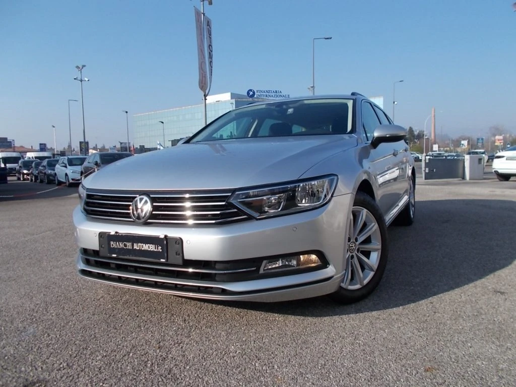 VOLKSWAGEN Passat Variant 2.0 TDI DSG Business BlueMotion Tech - 4