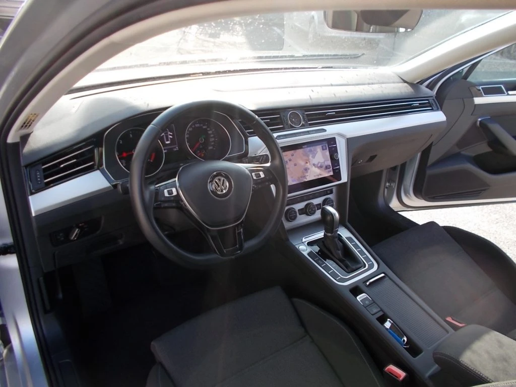 VOLKSWAGEN Passat Variant 2.0 TDI DSG Business BlueMotion Tech - 10