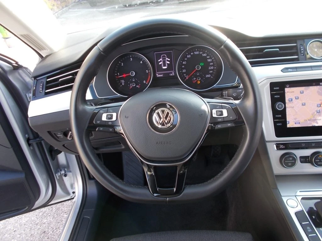 VOLKSWAGEN Passat Variant 2.0 TDI DSG Business BlueMotion Tech - 16