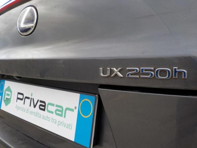 LEXUS UX Full Electric UX Hybrid Premium