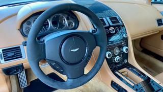 Aston Martin V8  - Foto 11
